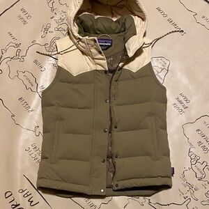 Patagonia Olive and Cream Vest